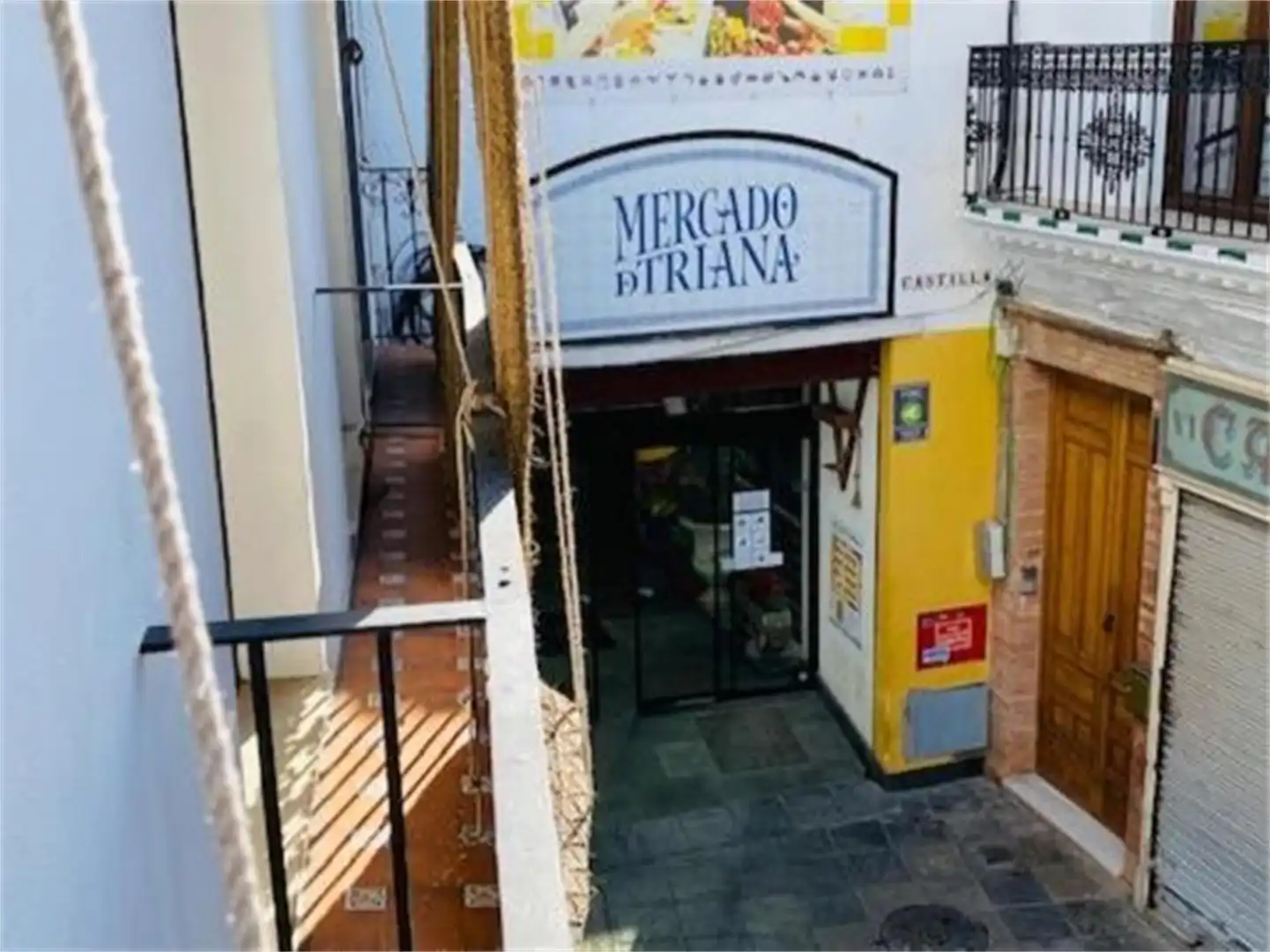Piso de alquiler en Calle Castilla, 2, Triana Casco Antiguo Vista exterior de Piso de alquiler en Sevilla con Aire acondicionado, Amueblado y Balcón