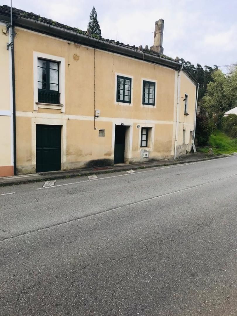 Exterior view of House or chalet for sale in Lugo Capital  with Private garden, Furnished and Oven