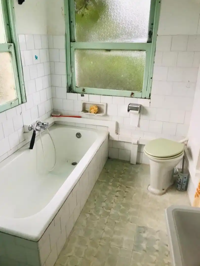 Casa o xalet en venda a Centro - Recinto Amurallado Bany de Casa o xalet en venda en Lugo Capital amb Balcó