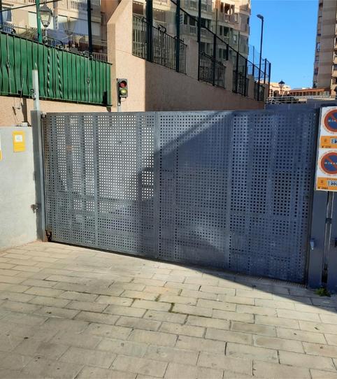 Foto 2 de Garatge de lloguer a Calle Deportista Kiko Sanchez, 7, Cabo de las Huertas, Alicante