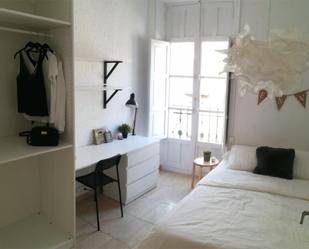 Flat to share in Carrer Na Saurina d'Entença, 38, Eixample