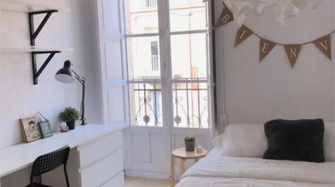 Flat to share in Carrer Na Saurina D'entença, 38, Eixample, Alicante - image 2 Photo 2 of Flat to share in Carrer Na Saurina D'entença, 38, Eixample, Alicante