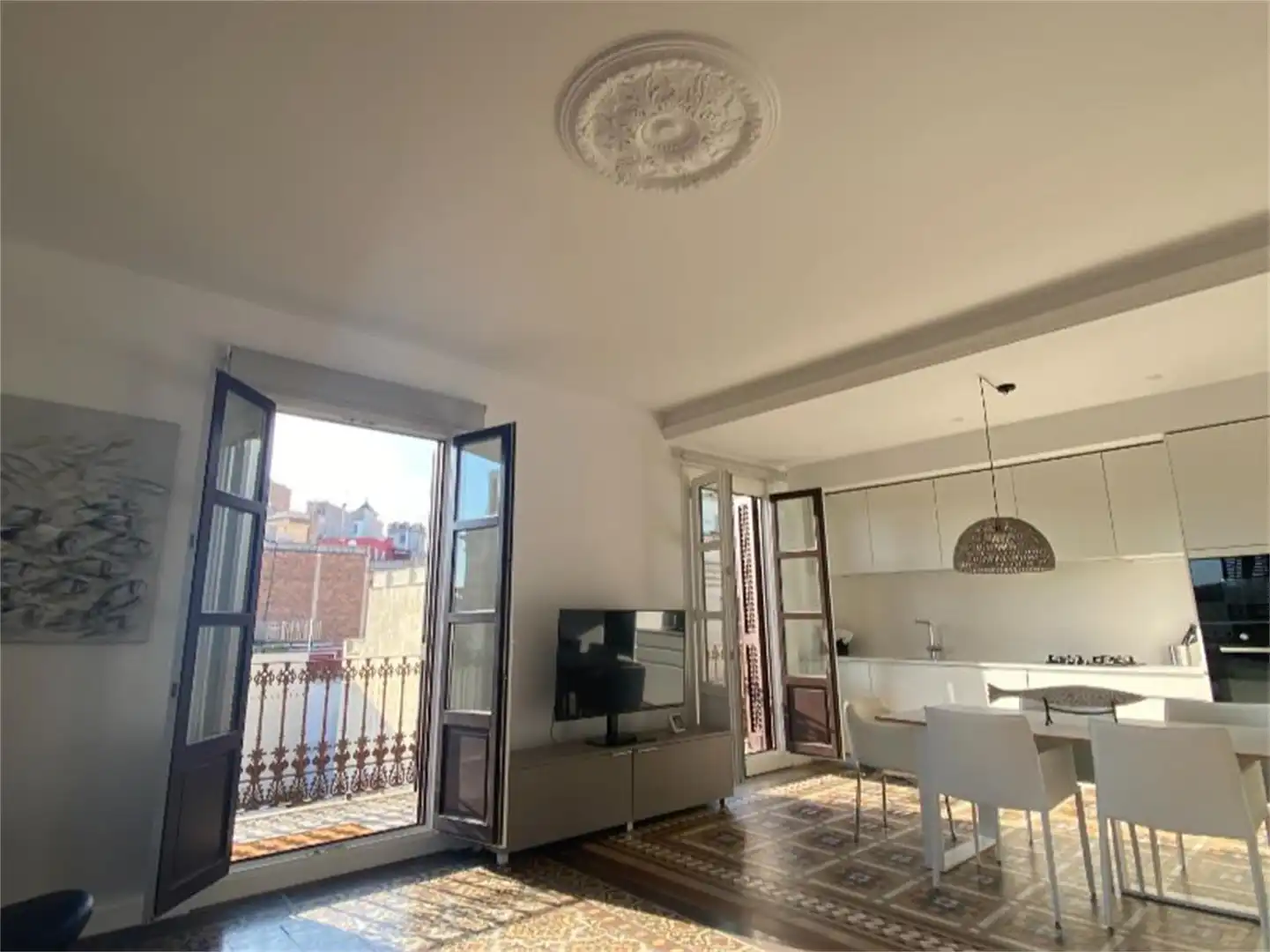 Flat for rent in Carrer de Gravina, 8, El Raval Living room of Flat for rent in Barcelona with Air Conditioner, Heating and Parquet flooring