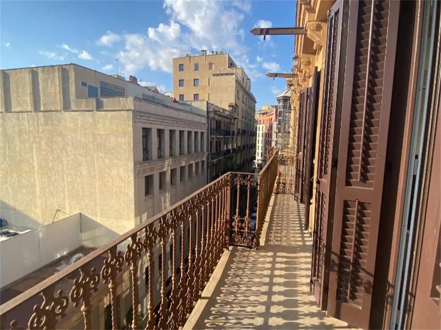 Flat for rent in Carrer de Gravina, 8, El Raval Exterior view of Flat for rent in Barcelona with Air Conditioner, Heating and Parquet flooring