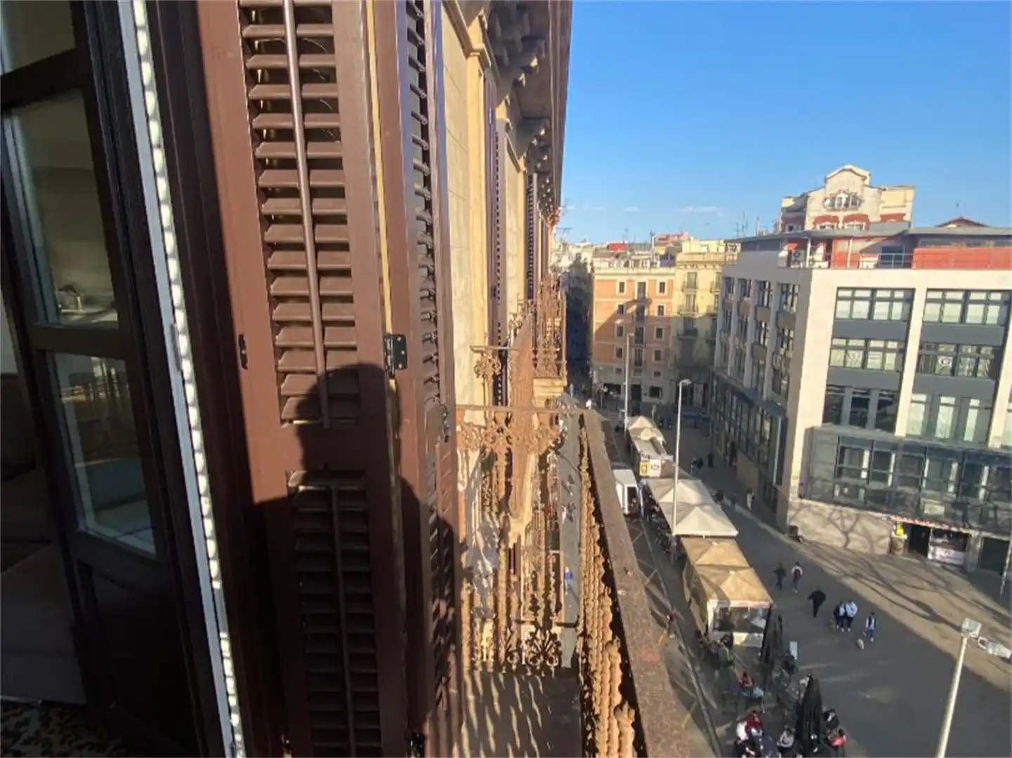 Flat for rent in Carrer de Gravina, 8, El Raval Exterior view of Flat for rent in Barcelona with Air Conditioner, Heating and Parquet flooring