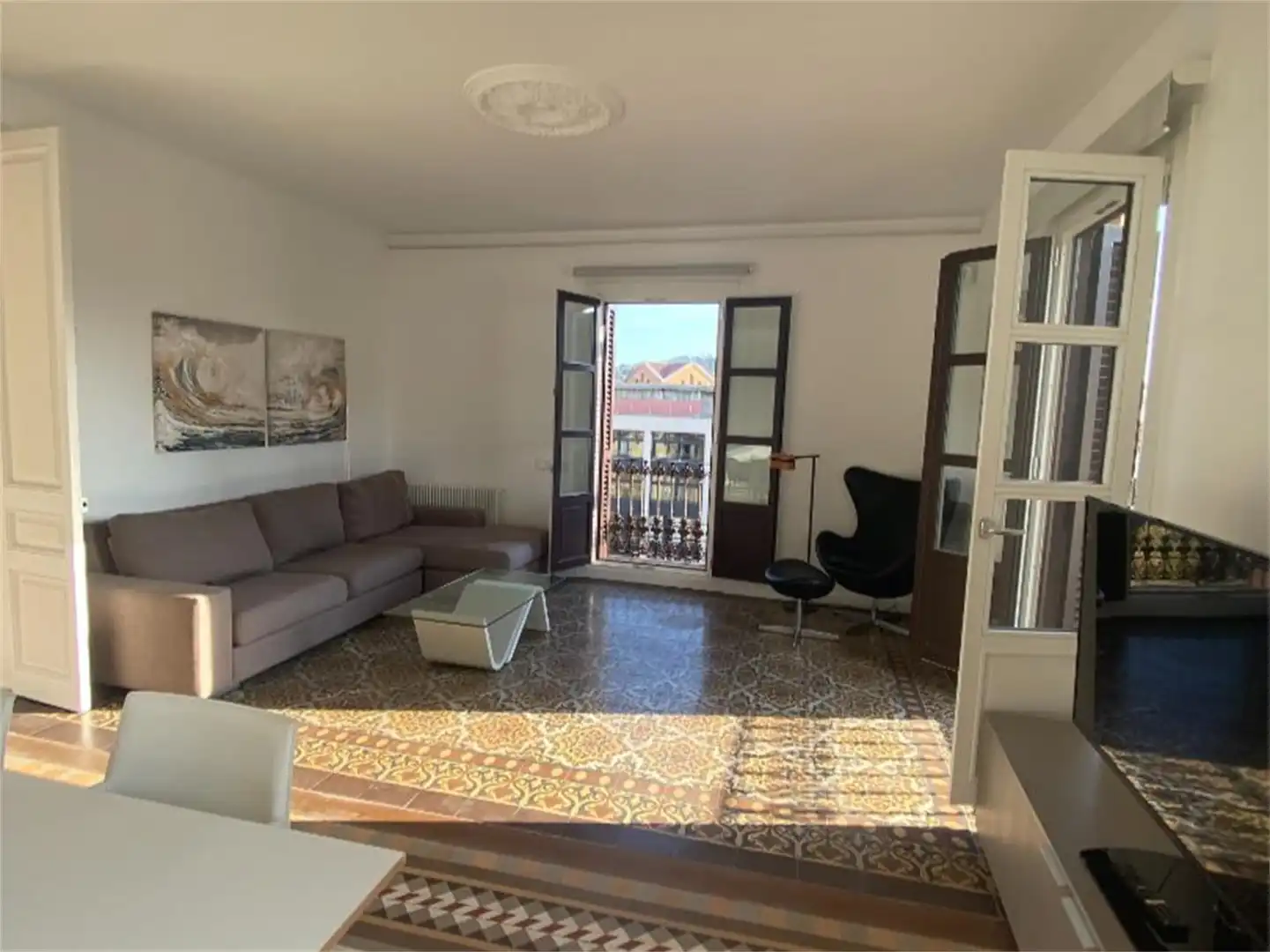 Flat for rent in Carrer de Gravina, 8, El Raval Living room of Flat for rent in Barcelona with Air Conditioner, Heating and Parquet flooring