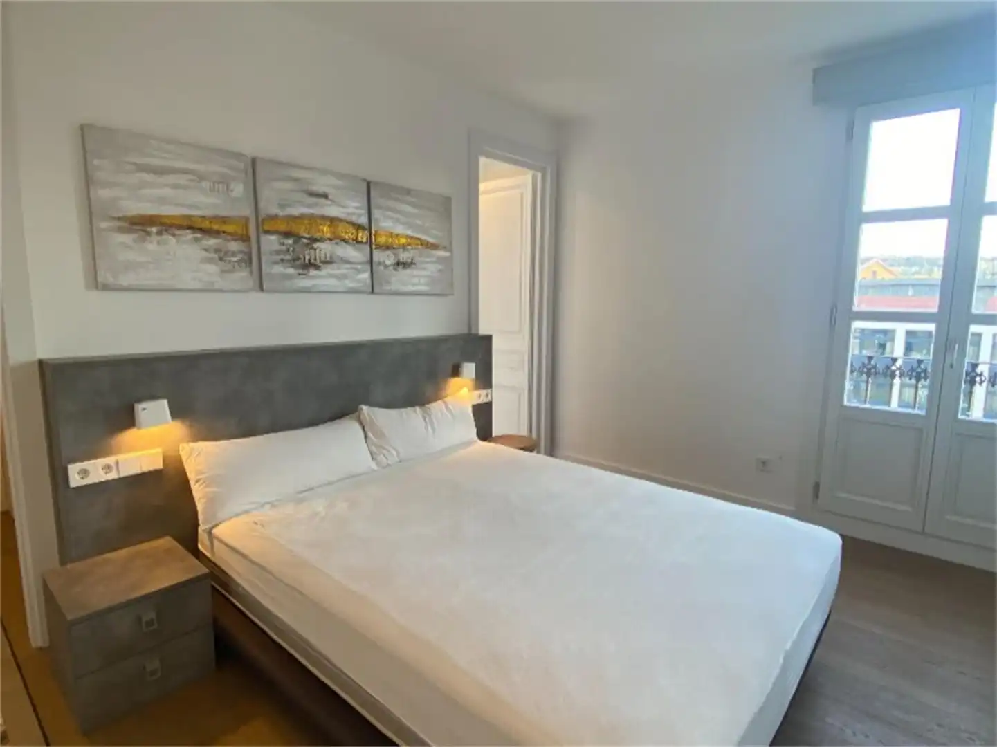 Flat for rent in Carrer de Gravina, 8, El Raval Bedroom of Flat for rent in Barcelona with Air Conditioner, Heating and Parquet flooring