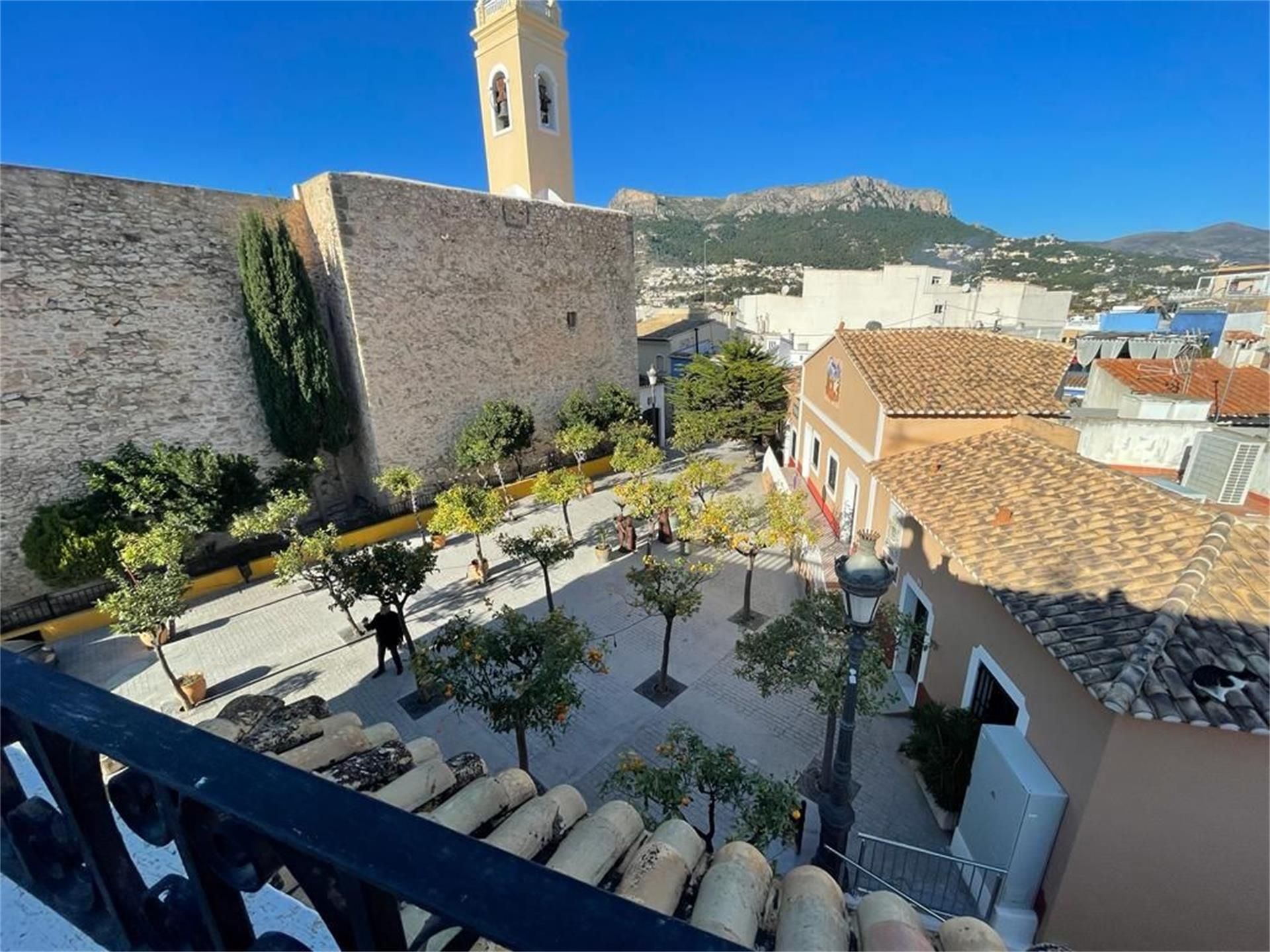 Vista exterior de Casa o xalet en venda en Calpe / Calp amb Aire condicionat, Terrassa i Balcó