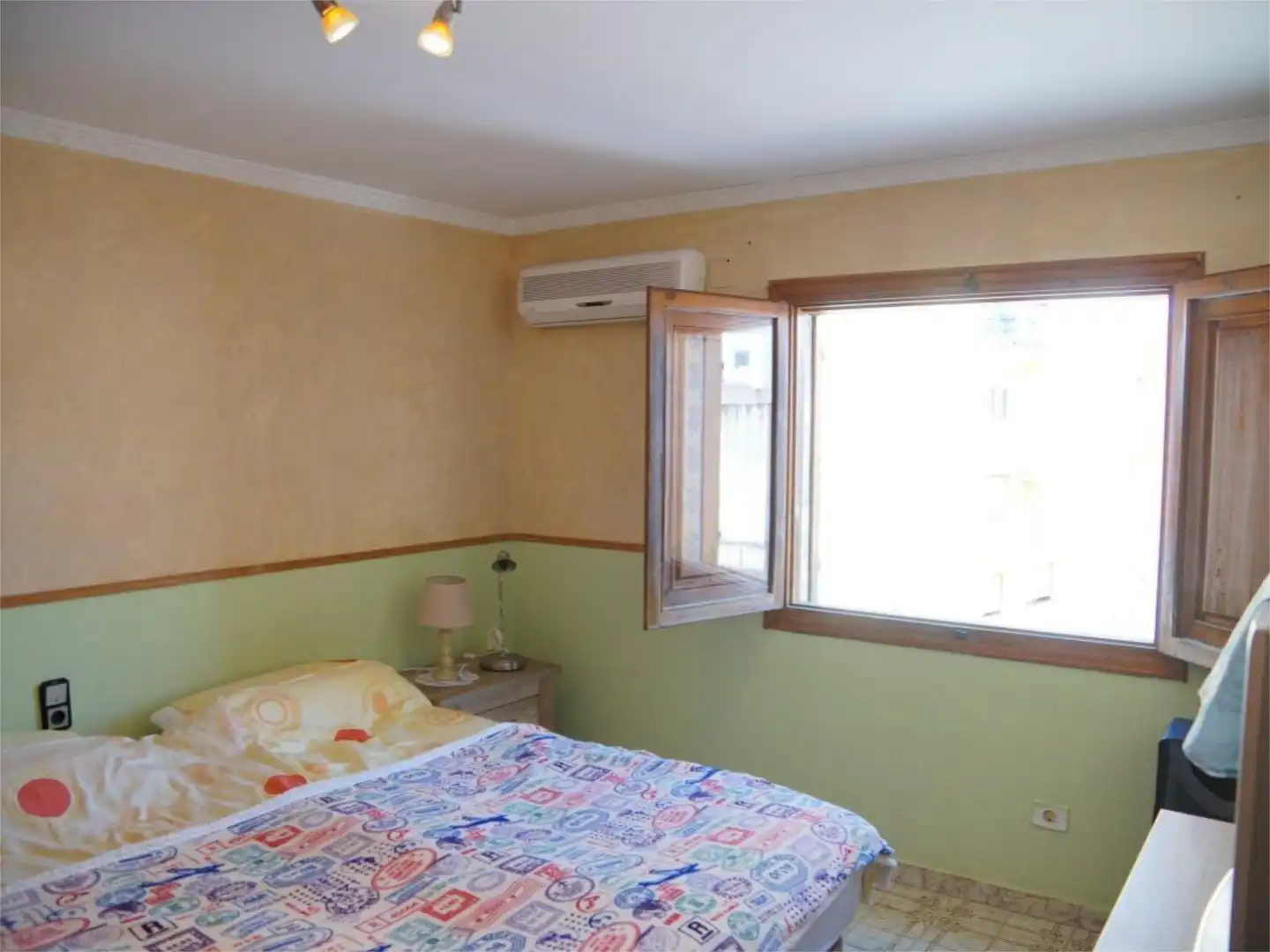 Habitación de Casa adosada en venta en Calpe / Calp con Aire acondicionado, Terraza y Amueblado