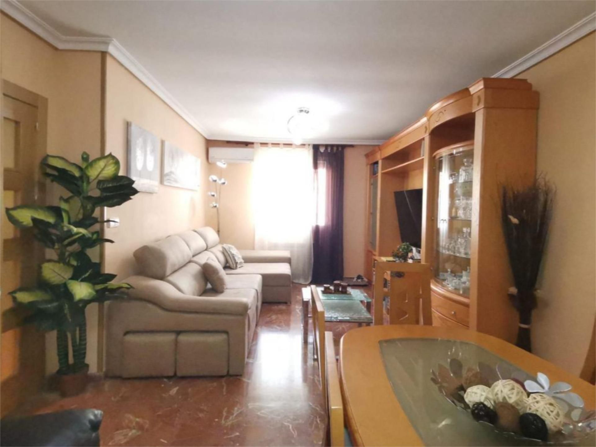 Living room of Single-family semi-detached for sale in La Gineta  with Air Conditioner, Terrace and Balcony