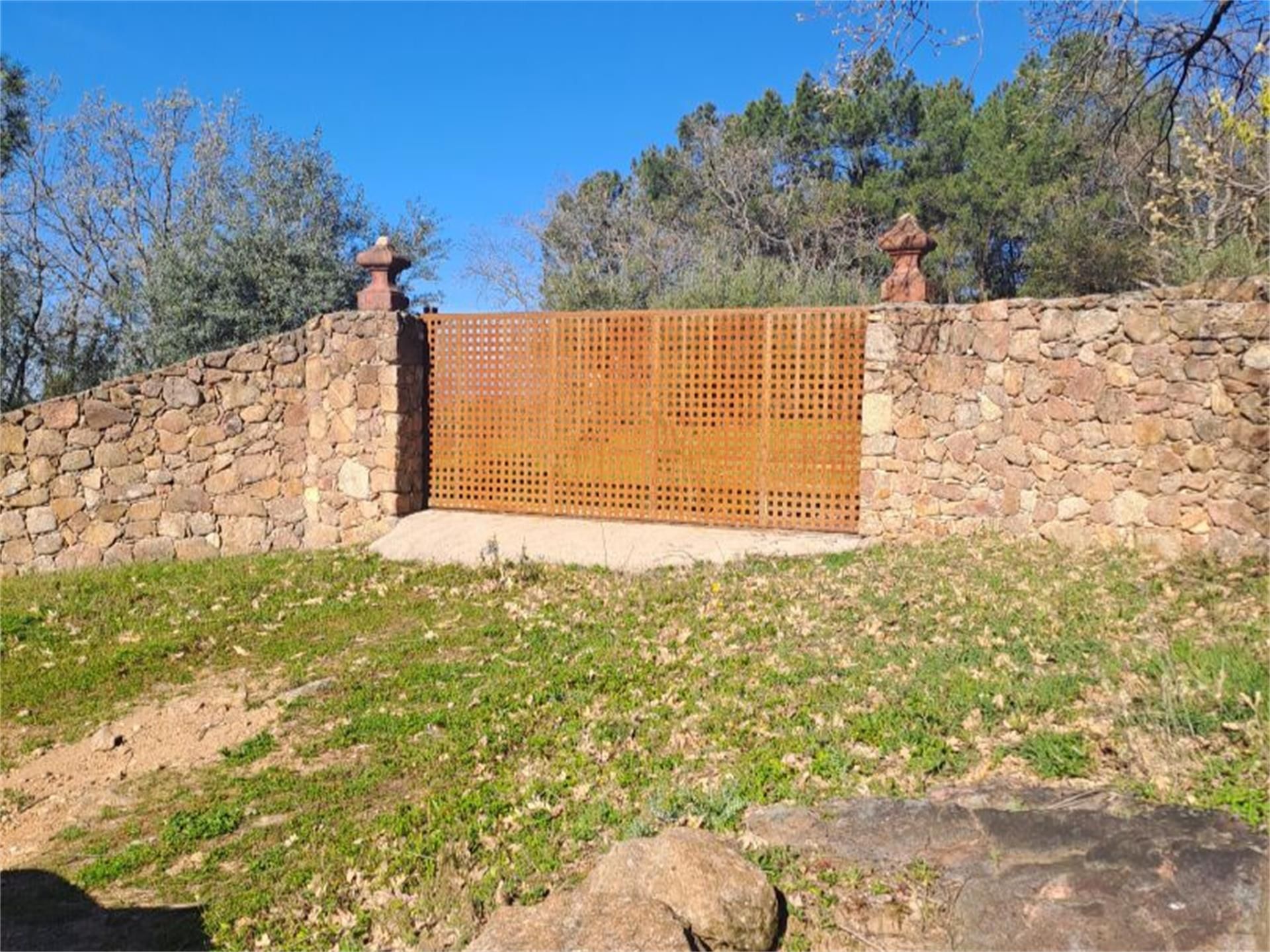 Garden of Land for sale in Poyales del Hoyo