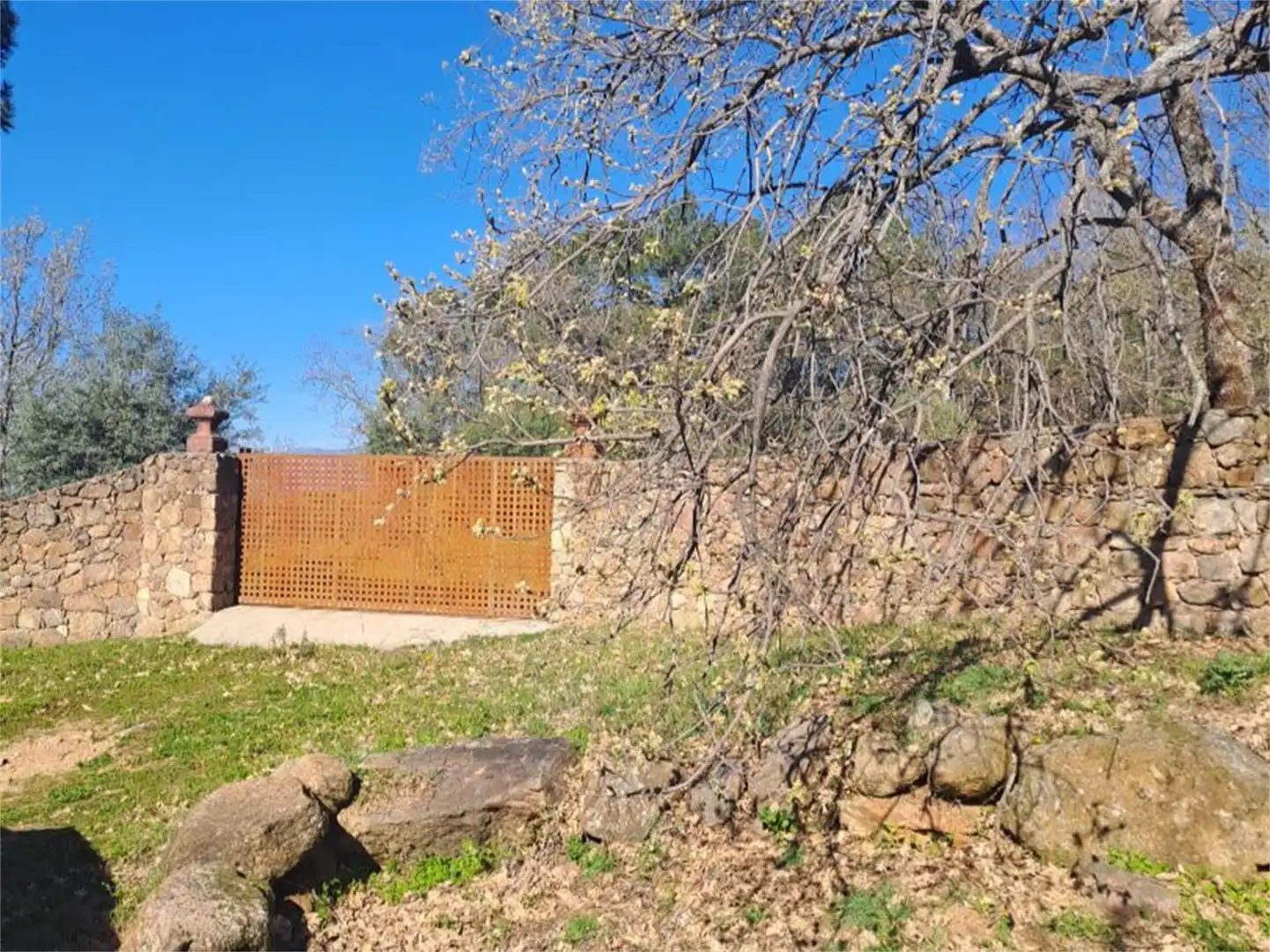 Terreno en venta en Poyales del Hoyo Terreno en venta en Poyales del Hoyo