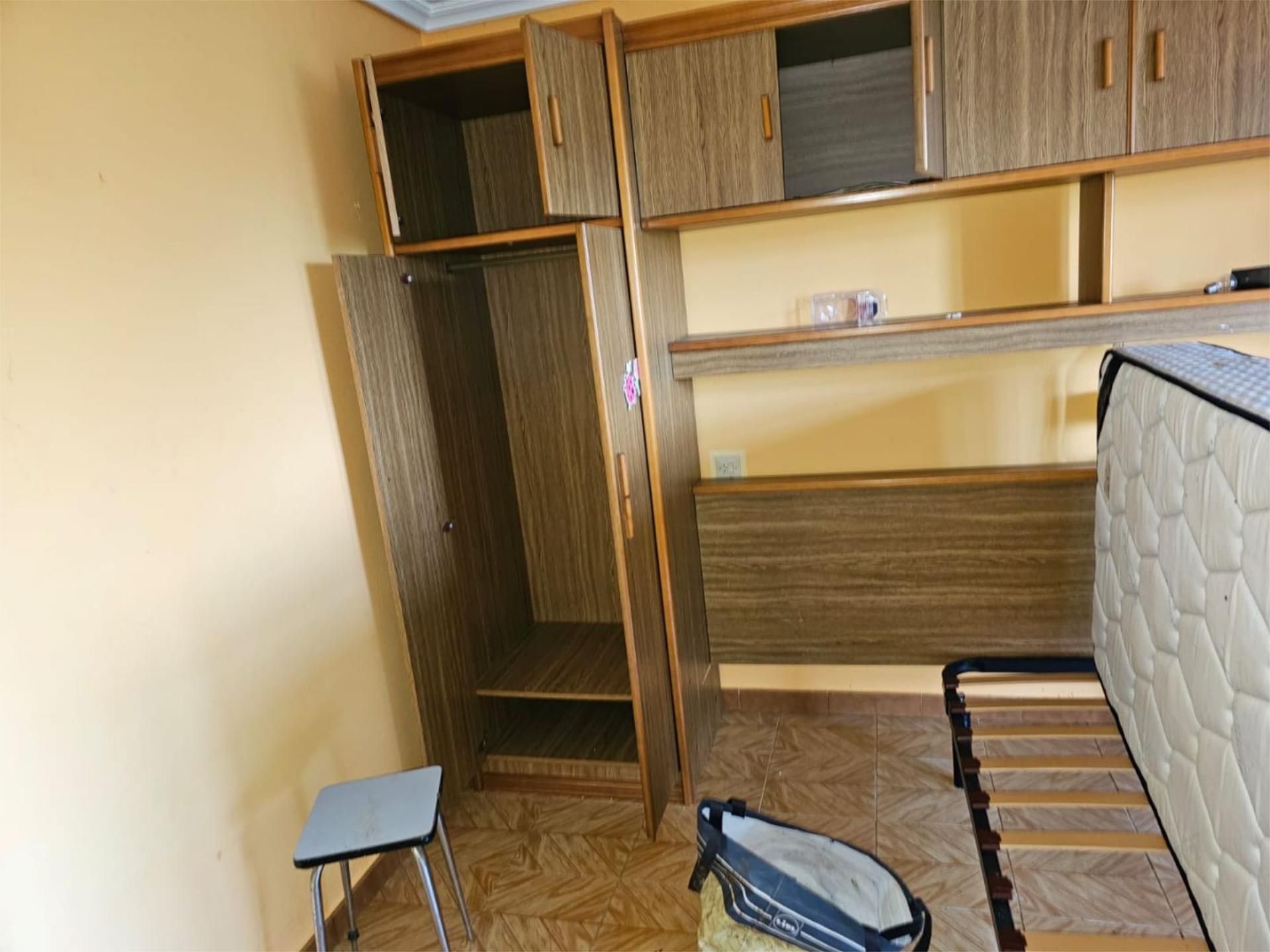 Single-family semi-detached for sale in Calle las Huerticas Gramedo, 28, Muelas de los Caballeros