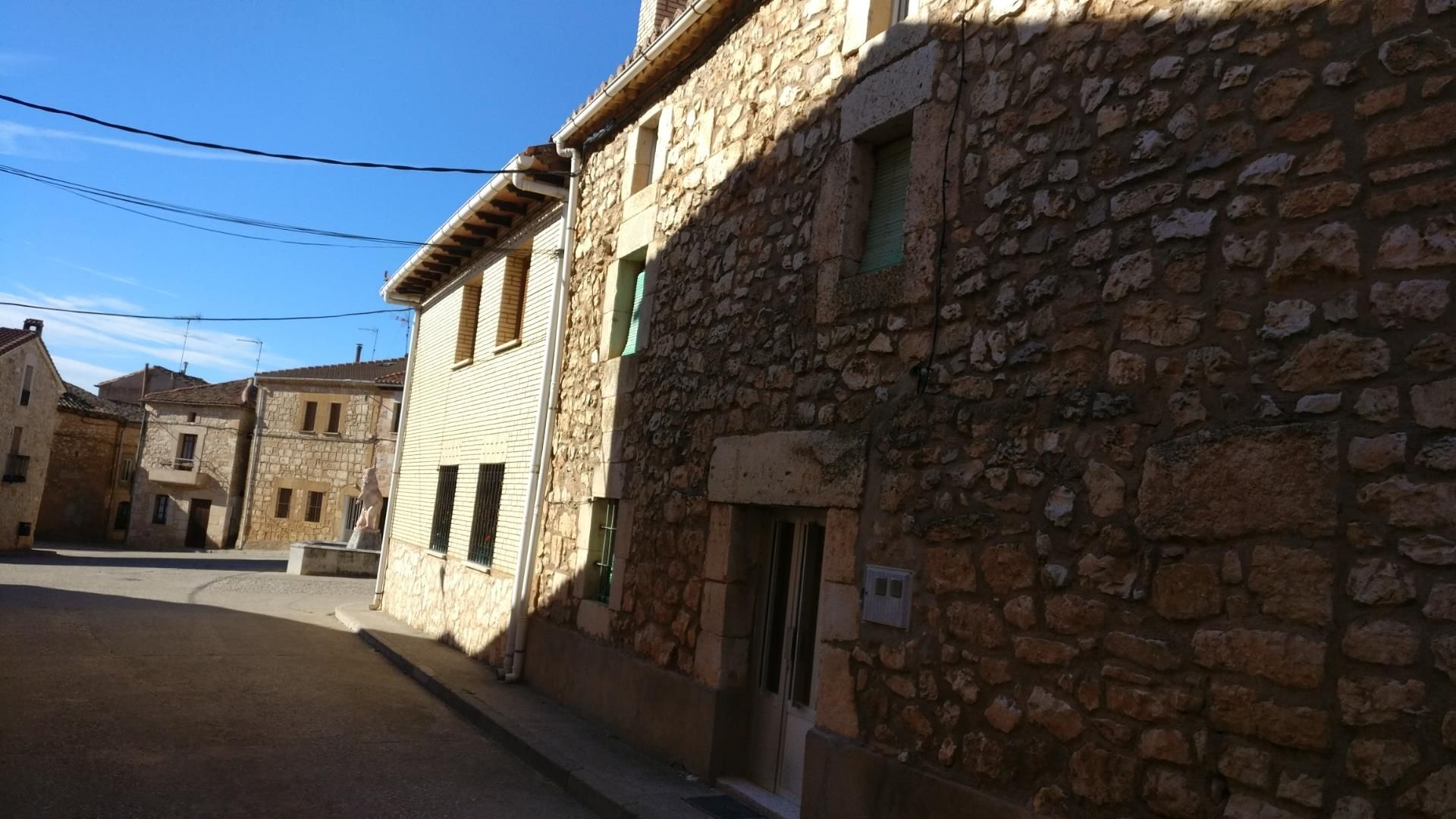 Vista exterior de Casa adosada en venda en Fontioso