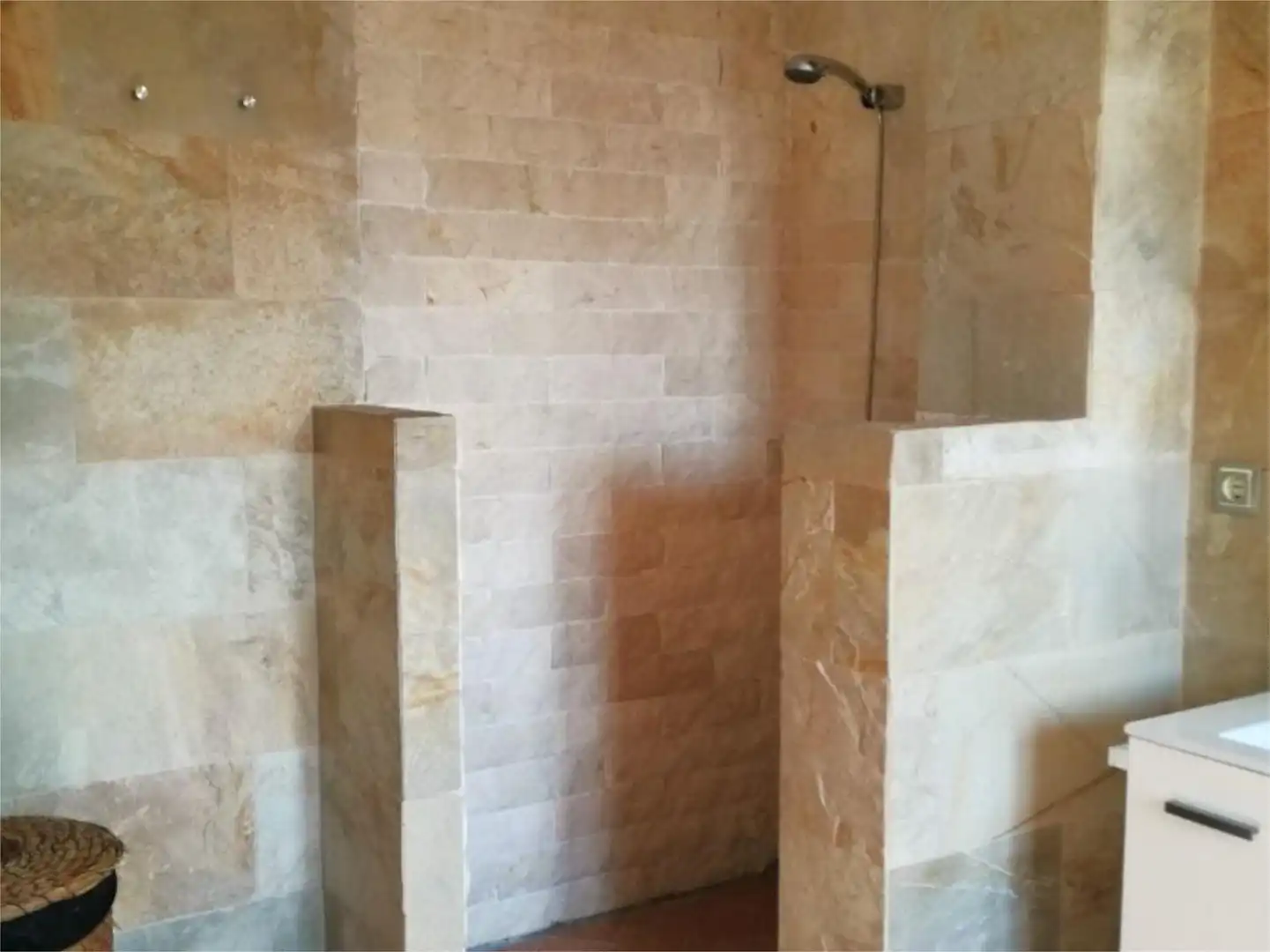 Piso en venta en Calle de Joaquín Camino, 21, Centro - Barriada Mallorca Baño de Piso en venta en Camas con Aire acondicionado, Calefacción y Amueblado