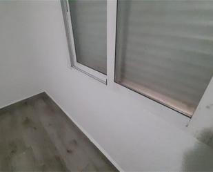 Bedroom of Flat for sale in  Madrid Capital