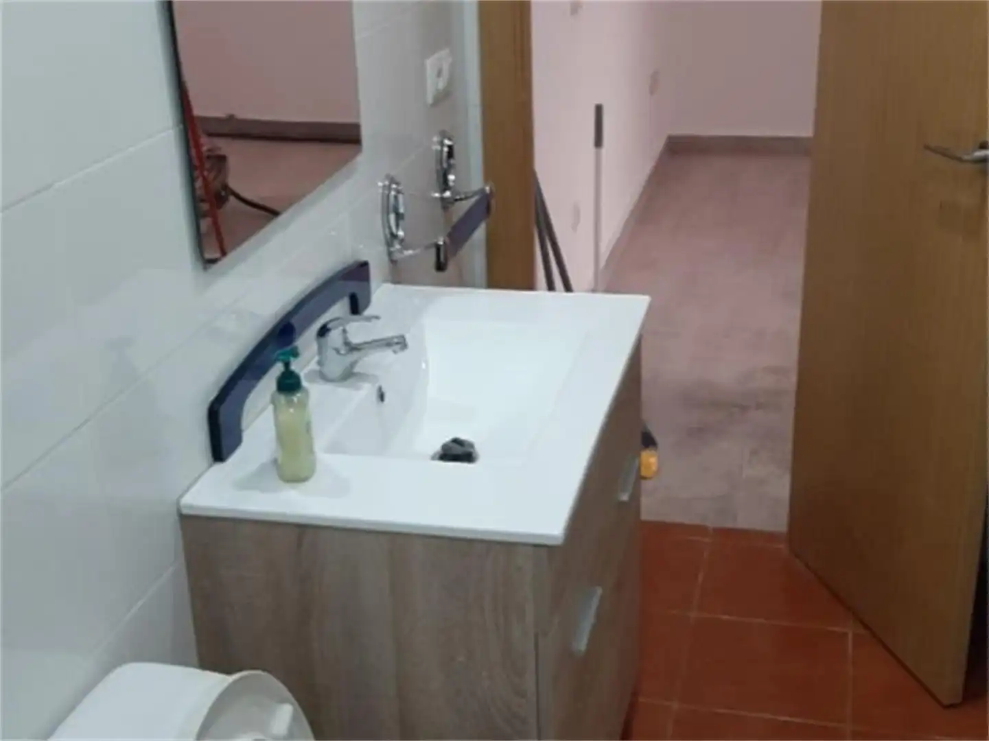Piso en venta en Avenida de la Albufera, 64, San Diego Baño de Piso en venta en Madrid