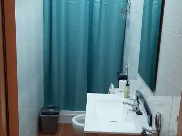 Piso en venta en Avenida de la Albufera, 64, San Diego Baño de Piso en venta en Madrid