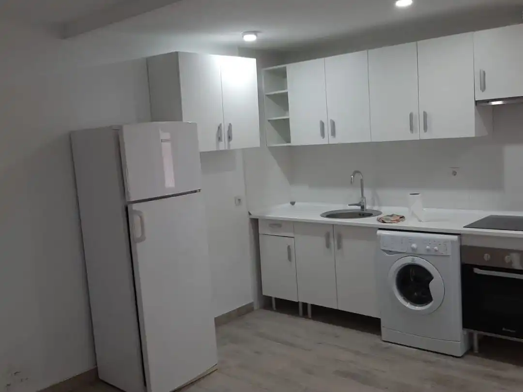 Piso en venta en Avenida de la Albufera, 64, San Diego Cocina de Piso en venta en Madrid