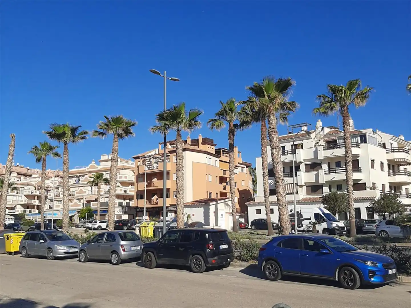 Vista exterior de Garaje de alquiler en Torrox