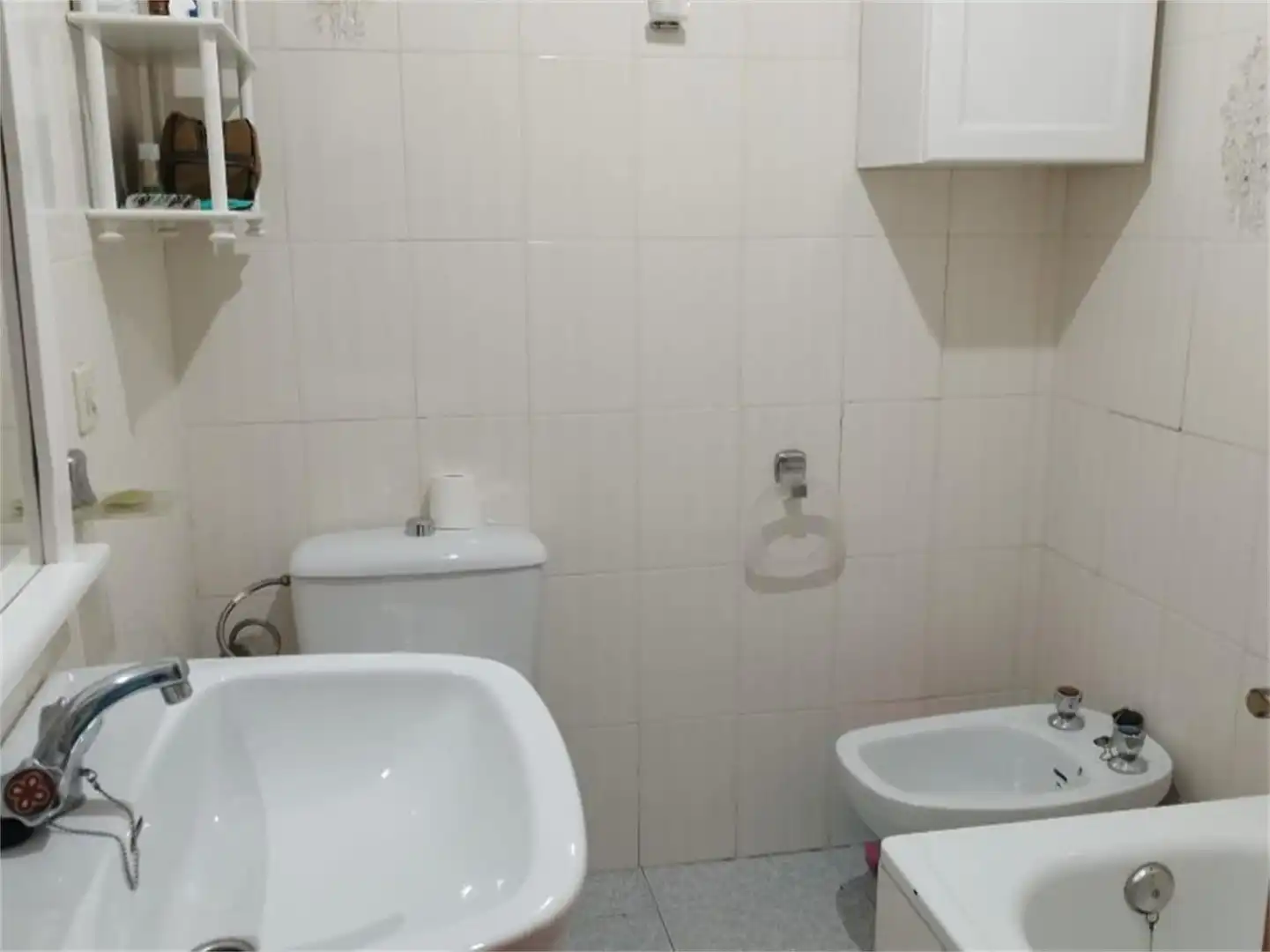 Baño de Casa adosada en venta en El Robledo   con Aire acondicionado, Jardín privado y Amueblado