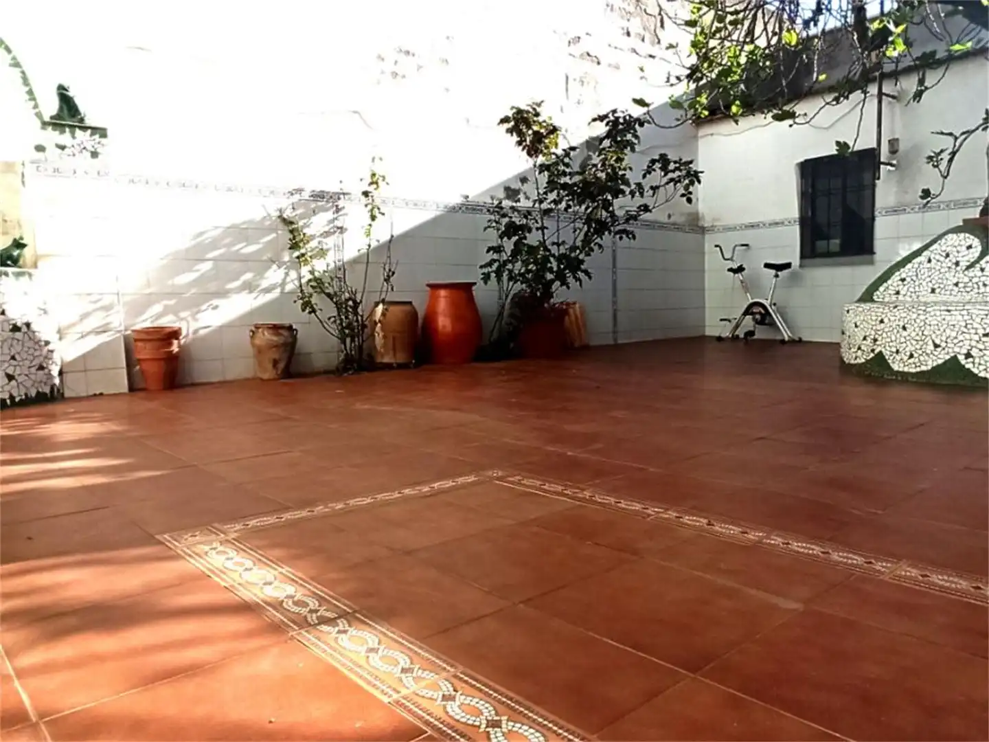 Terraza de Casa adosada en venta en El Robledo   con Aire acondicionado, Jardín privado y Amueblado