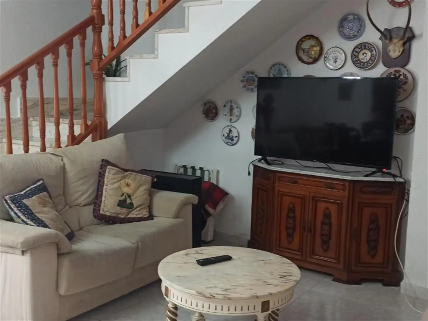 Sala de estar de Casa adosada en venta en El Robledo   con Aire acondicionado, Jardín privado y Amueblado