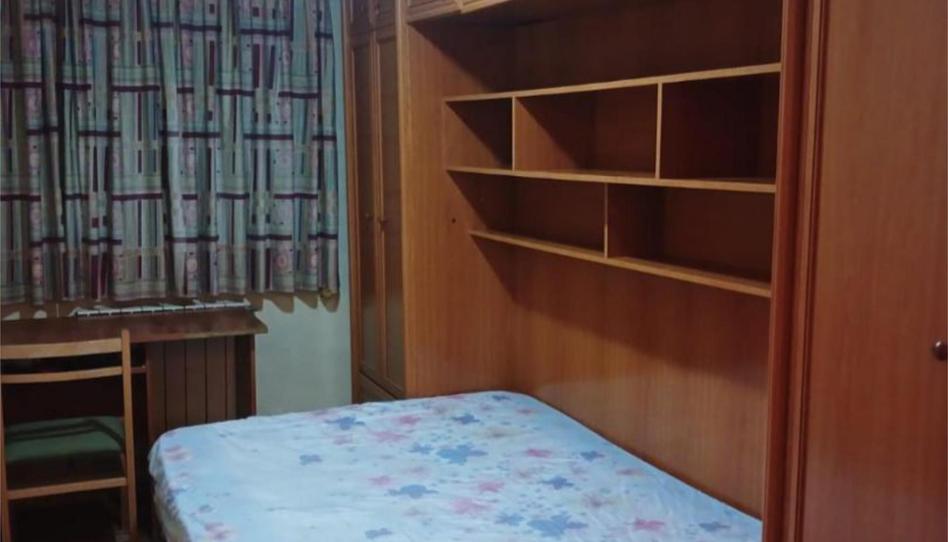 Photo 1 of Flat to share in Calle de Los Urquiza, 1, Pueblo Nuevo, Madrid