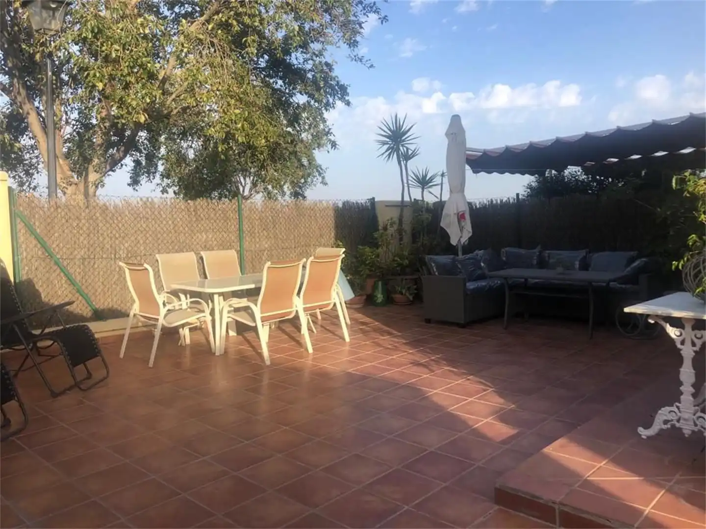 Casa o chalet de alquiler en Calle del Litoral, 32, Valdelagrana Terraza de Casa o chalet de alquiler en El Puerto de Santa María con Aire acondicionado, Calefacción y Jardín privado