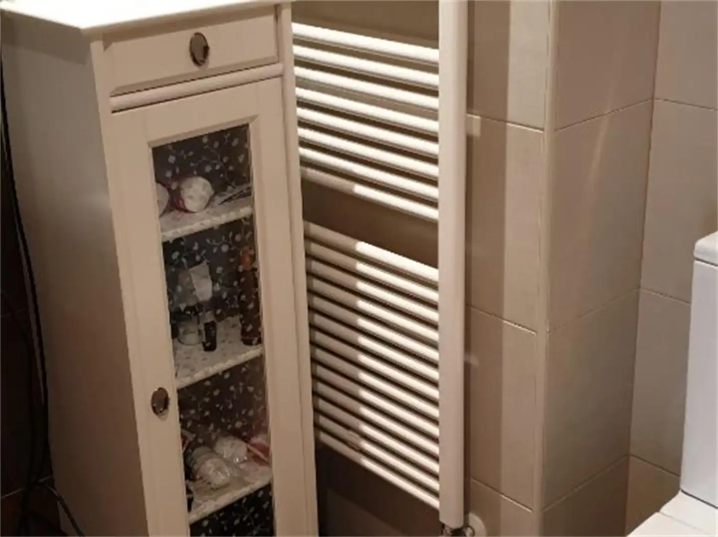Flat for sale in Rúa do Valiño, 39, San Lázaro - Meixonfrío Bathroom of Flat for sale in Santiago de Compostela with Heating, Storage room and Furnished