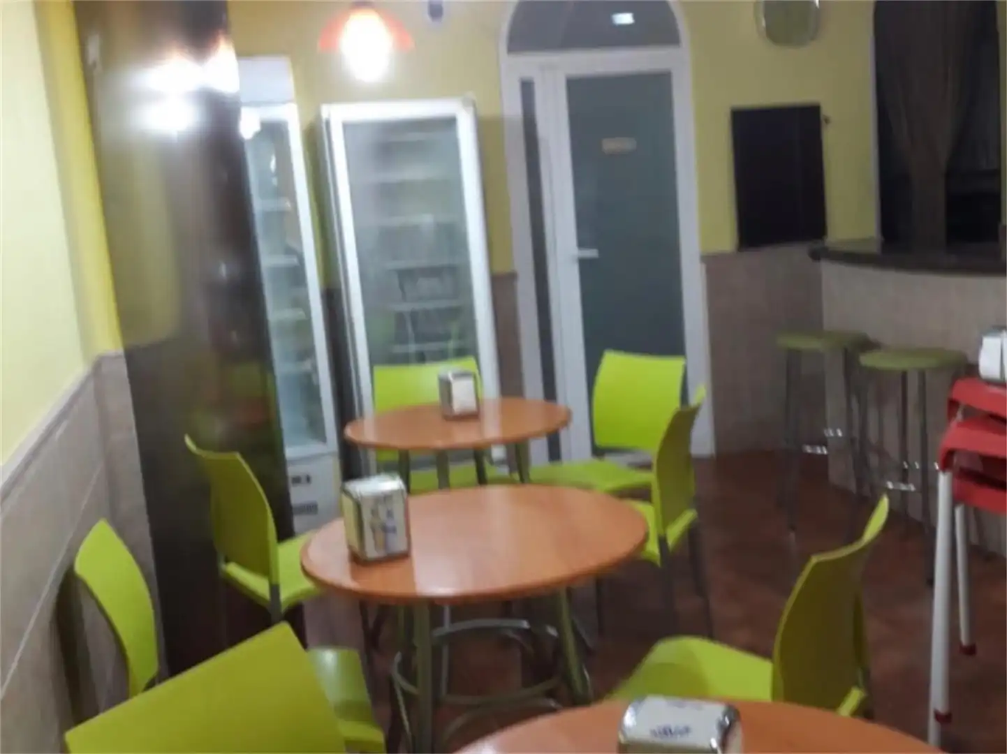 Commercial properties for sale in Carrer Conchita Piquer, 9, Alberic Commercial properties for sale in Alberic with Air Conditioner, Heating and Furnished