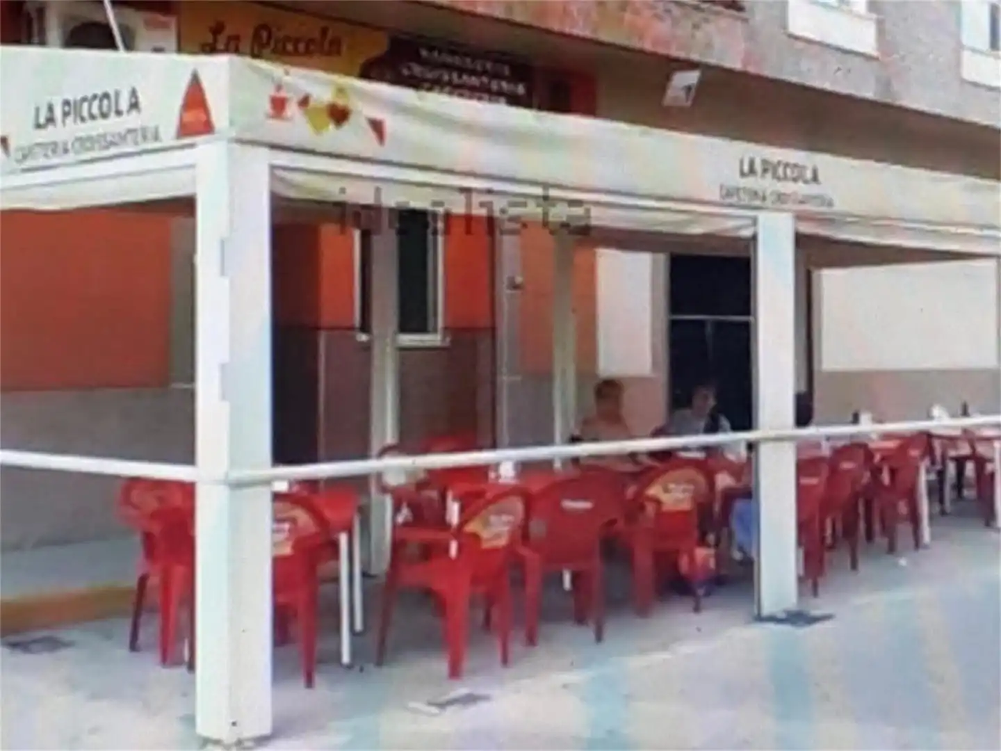 Commercial properties for sale in Carrer Conchita Piquer, 9, Alberic Commercial properties for sale in Alberic with Air Conditioner, Heating and Furnished