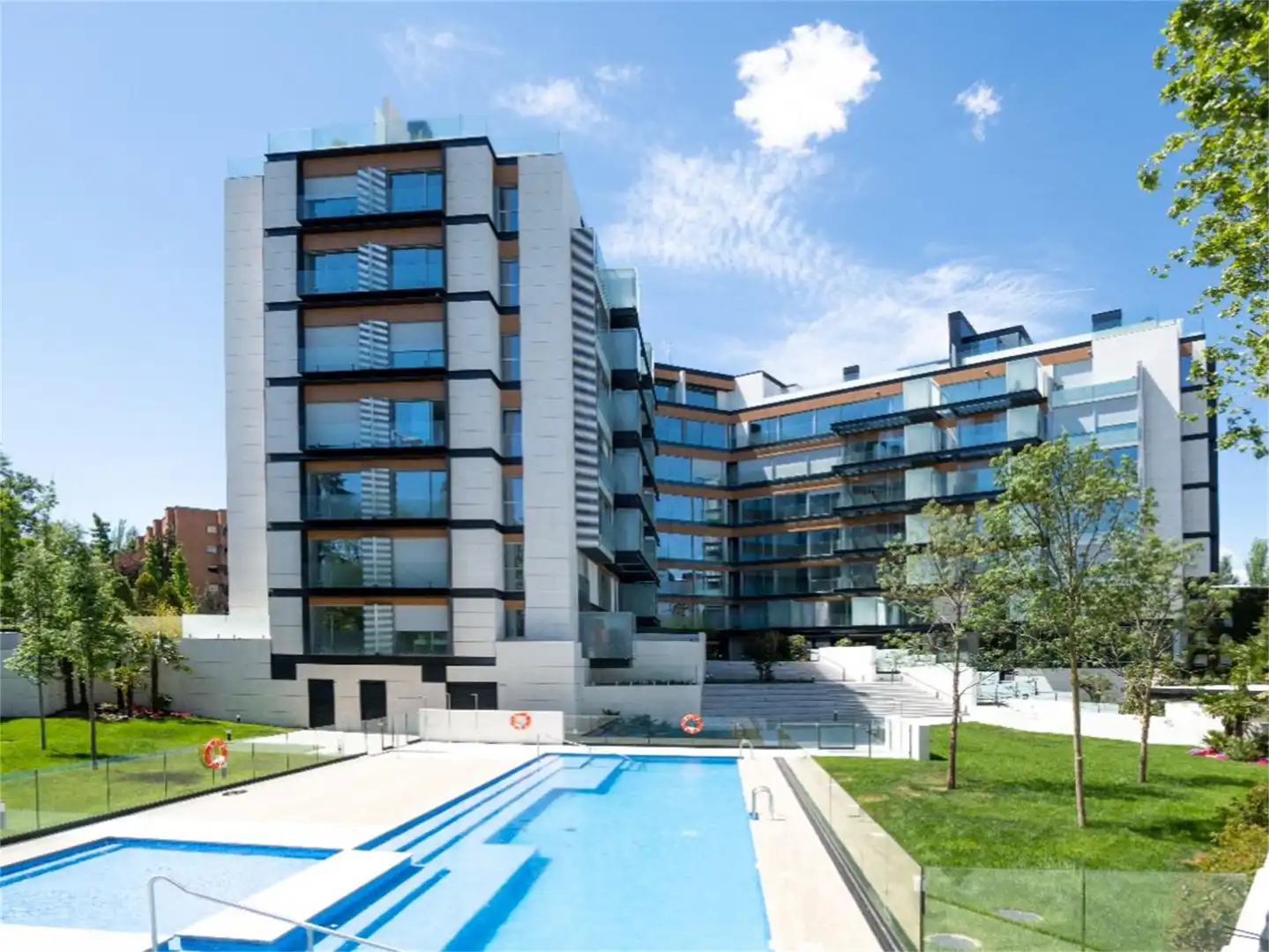 Oficina de alquiler en Calle de la Costa Brava, 13, Mirasierra Vista exterior de Oficina de alquiler en Madrid