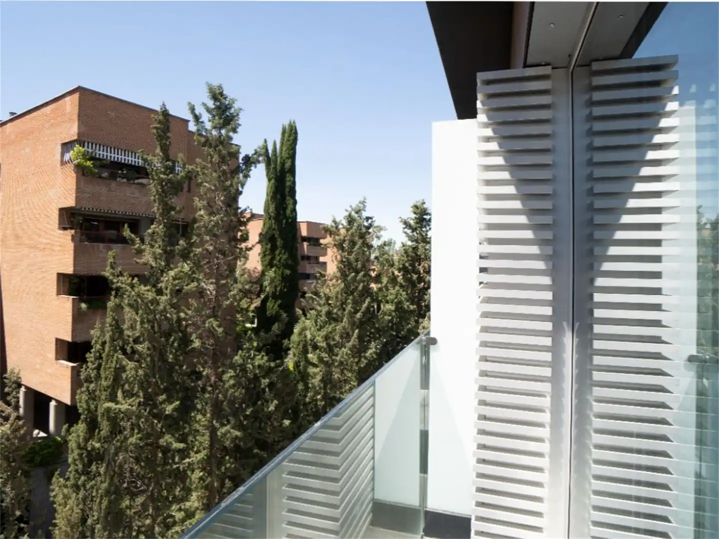 Oficina de alquiler en Calle de la Costa Brava, 13, Mirasierra Terraza de Oficina de alquiler en Madrid