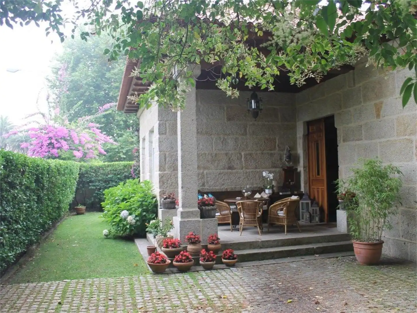 Garden of Houses for sale in O Grove    with Heating, Private garden and Parquet flooring
