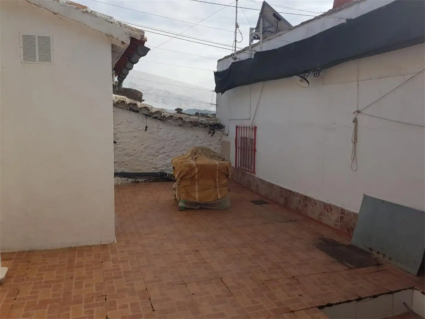 Houses for sale in Calle Libertad, 1, Solana del Pino Exterior view of Houses for sale in Solana del Pino with TV