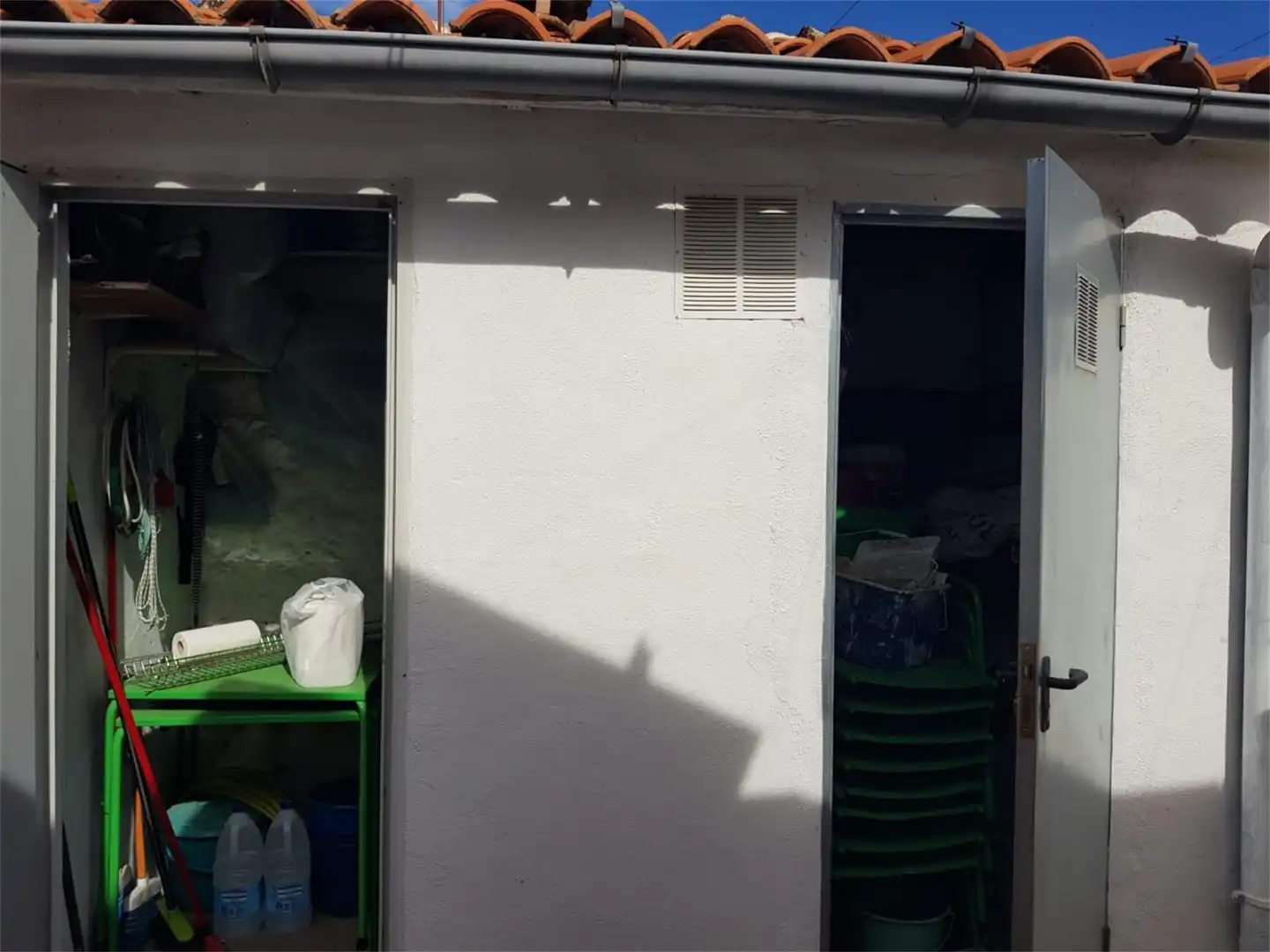 Houses for sale in Calle Libertad, 1, Solana del Pino Exterior view of Houses for sale in Solana del Pino with TV