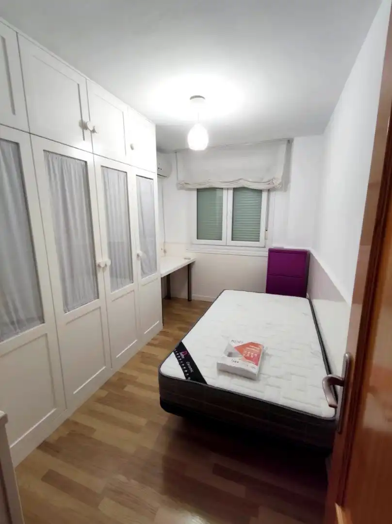 Habitación en Calle Suflí, 32, Piedras Redondas - Torrecárdenas