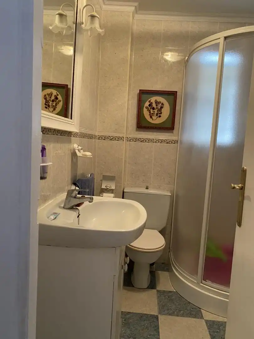 Apartament de lloguer a Avenida Cristóbal Colón, 44, El Portil Bany de Apartament de lloguer en El Portil amb Jardí privat, Terrassa i Moblat