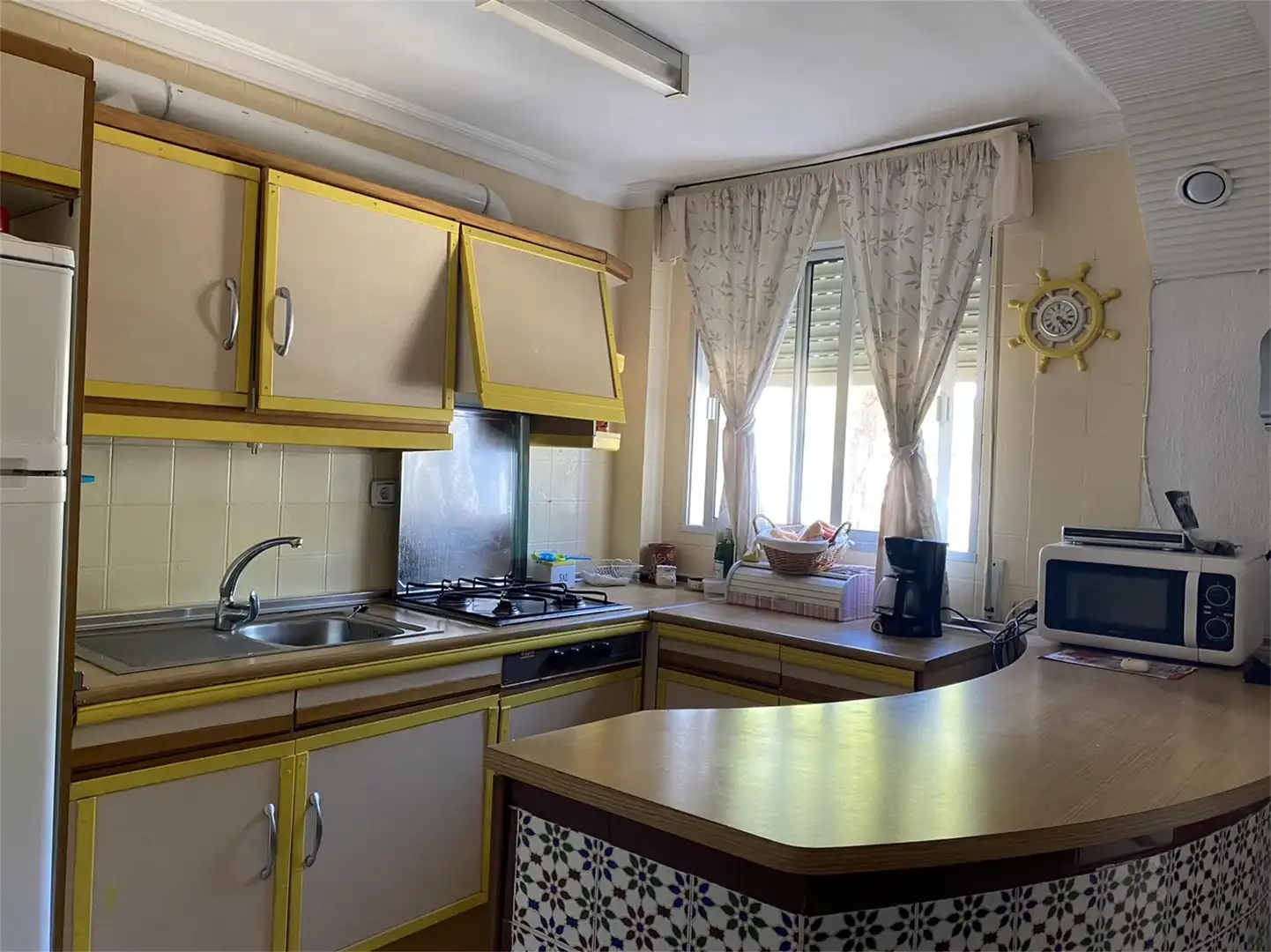 Apartament de lloguer a Avenida Cristóbal Colón, 44, El Portil Cuina de Apartament de lloguer en El Portil amb Jardí privat, Terrassa i Moblat