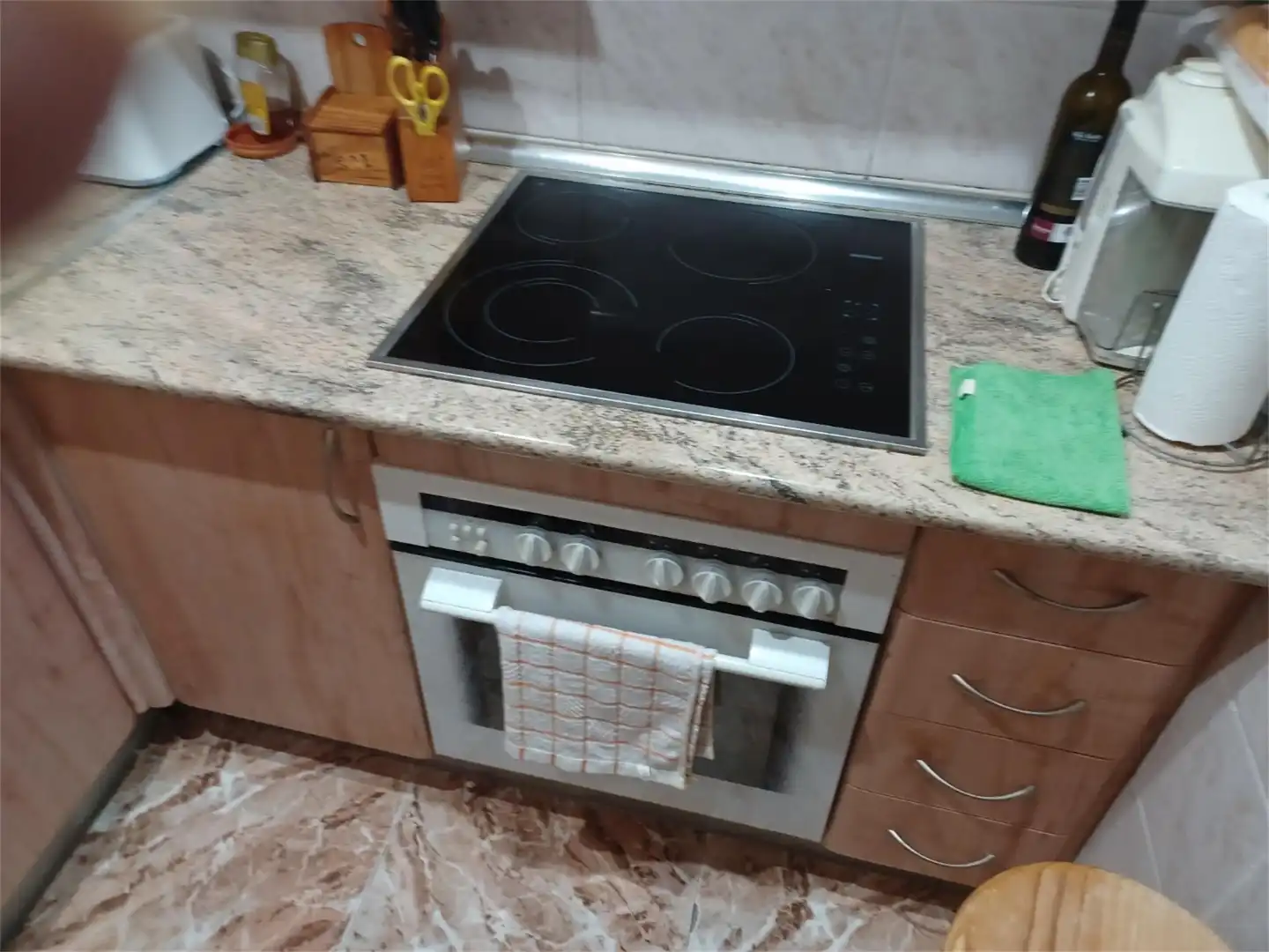 Küche von Einfamilien-Reihenhaus zum Verkauf in Puertollano mit Klimaanlage