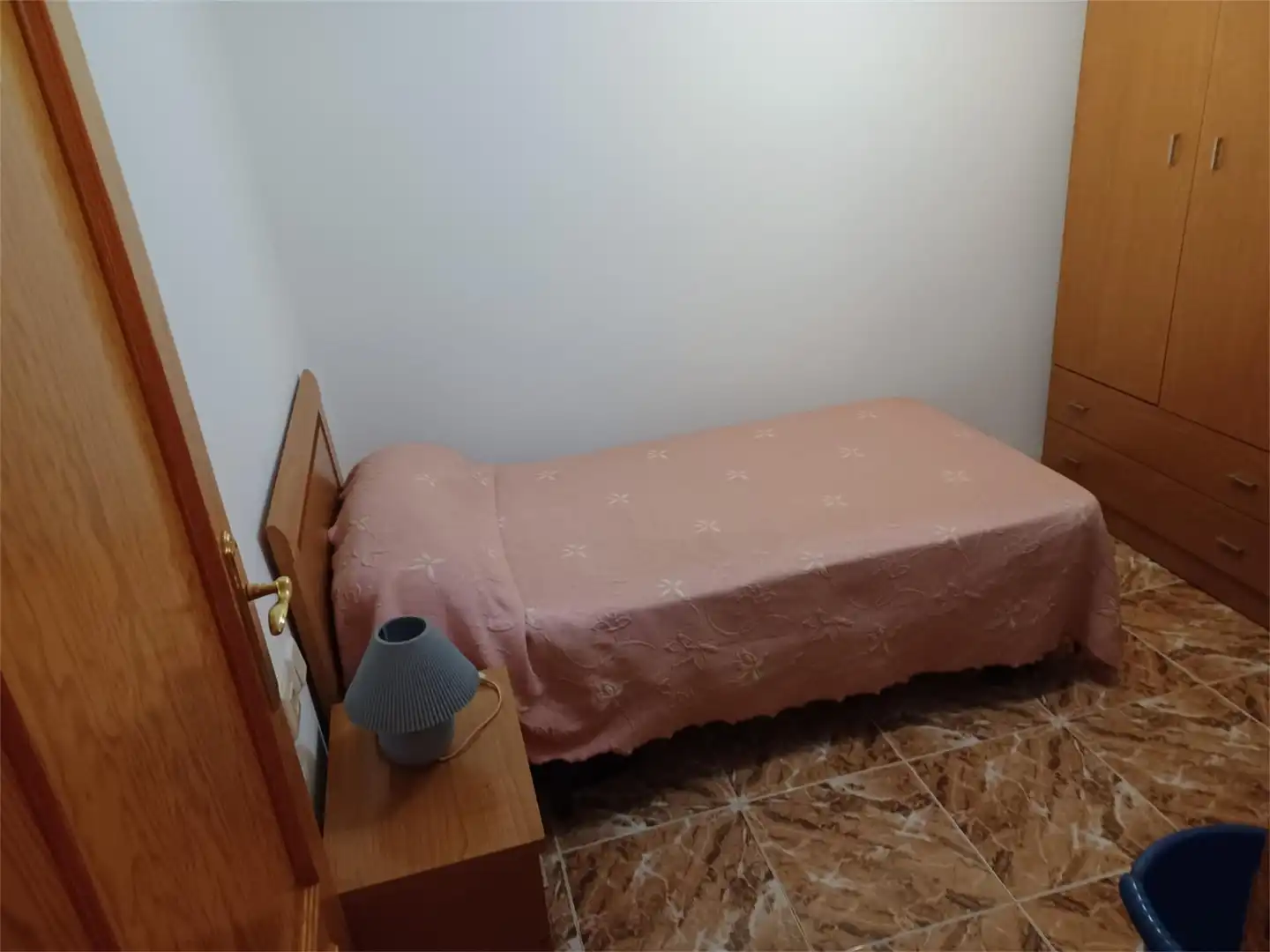 Habitación de Casa adosada en venta en Puertollano con Aire acondicionado, Amueblado y Horno