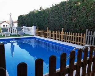 Piscina de Casa o xalet de lloguer en Coín amb Aire condicionat, Jardí privat i Terrassa