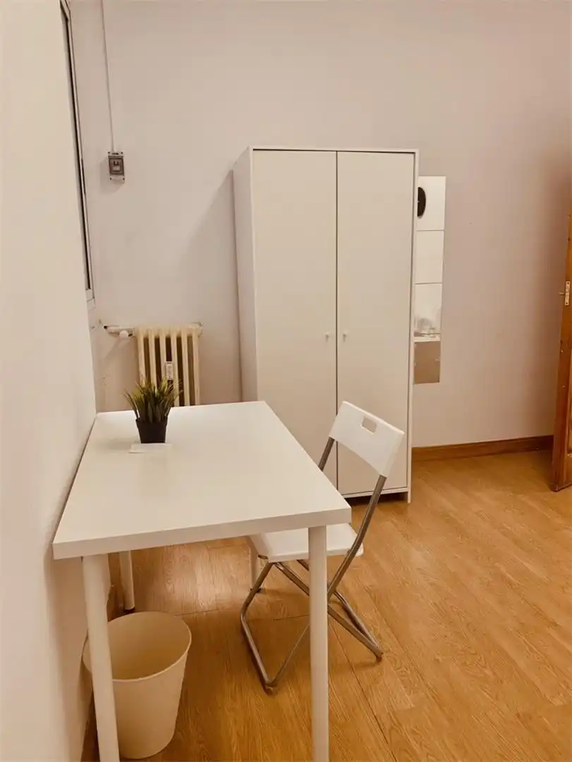 Habitación en Plaza de los Sitios, 1, Paseo Independencia Comedor de Piso para compartir en Zaragoza con Calefacción, Parquet y Trastero