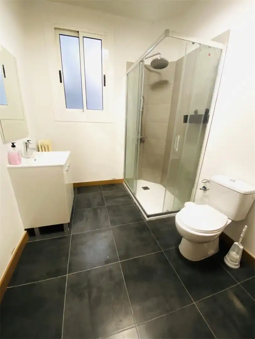 Habitación en Plaza de los Sitios, 1, Paseo Independencia Baño de Piso para compartir en Zaragoza con Calefacción, Parquet y Trastero