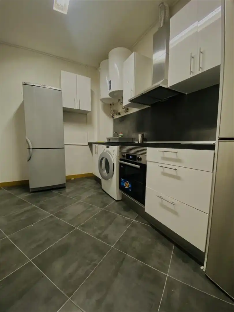 Habitación en Plaza de los Sitios, 1, Paseo Independencia Cocina de Piso para compartir en Zaragoza con Calefacción, Parquet y Trastero