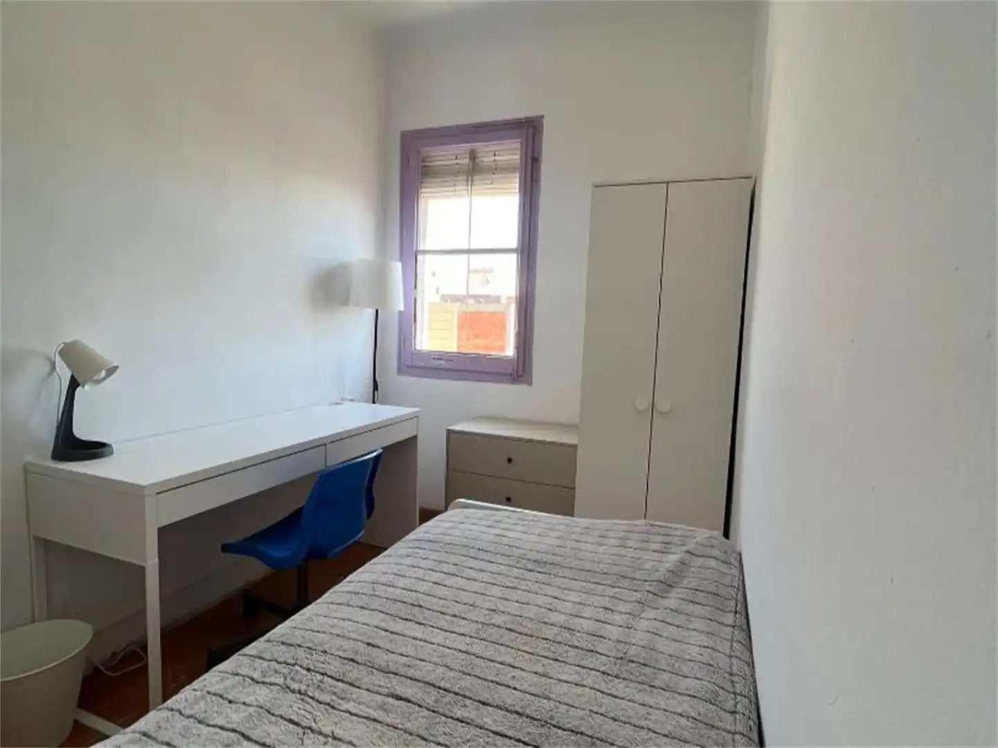 Habitación en Carrer de l'Escultor Llimona, 8, Vilapicina i la Torre Llobeta Habitación de Piso para compartir en Barcelona con Parquet y Amueblado