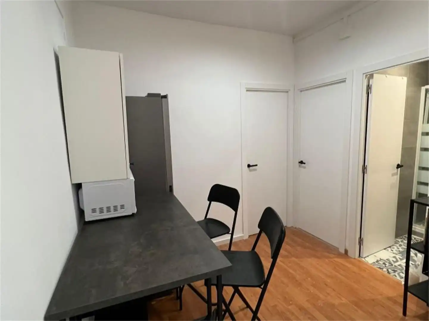 Habitación en Carrer de l'Escultor Llimona, 8, Vilapicina i la Torre Llobeta Piso para compartir en Barcelona con Parquet y Amueblado