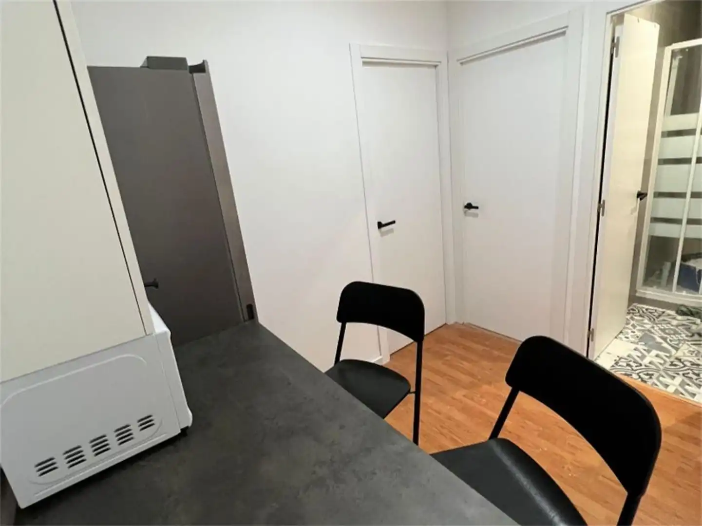 Habitación en Carrer de l'Escultor Llimona, 8, Vilapicina i la Torre Llobeta Piso para compartir en Barcelona con Parquet y Amueblado
