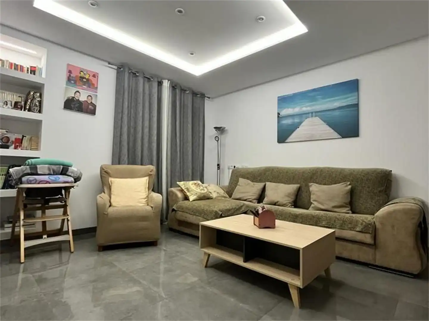 Casa o chalet en venta en Calle Los Labradores, 2, Alcázar de San Juan Sala de estar de Casa o chalet en venta en Alcázar de San Juan con Aire acondicionado